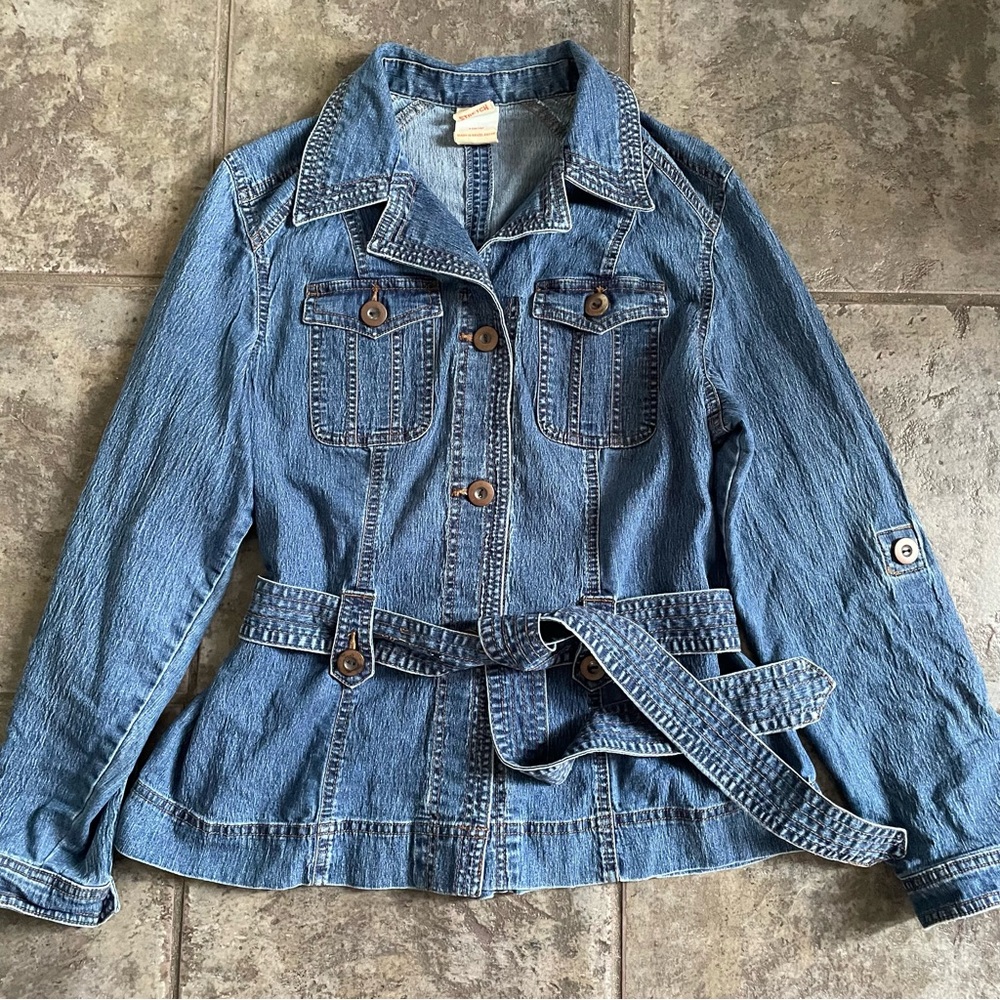 Faded Glory Women’s Denim Jean Jacket . Size L 12/14